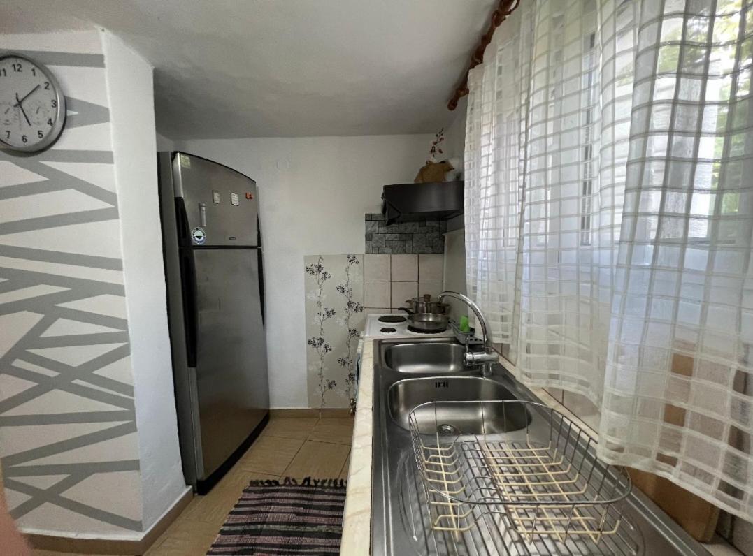 Appartement George House à Leonídion Extérieur photo
